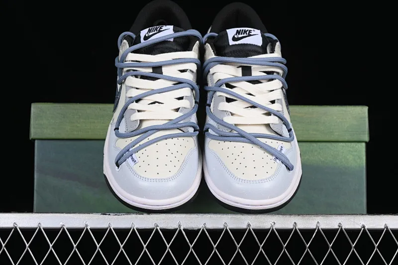All Categories Nk SB Dunk Series Nk SB Dunk Low Low-top sneakers Nk Dunk Low Panda Prank Romantic Qiqiao Ocean after the rain SB strap low-top casual sneakers FD1232-001